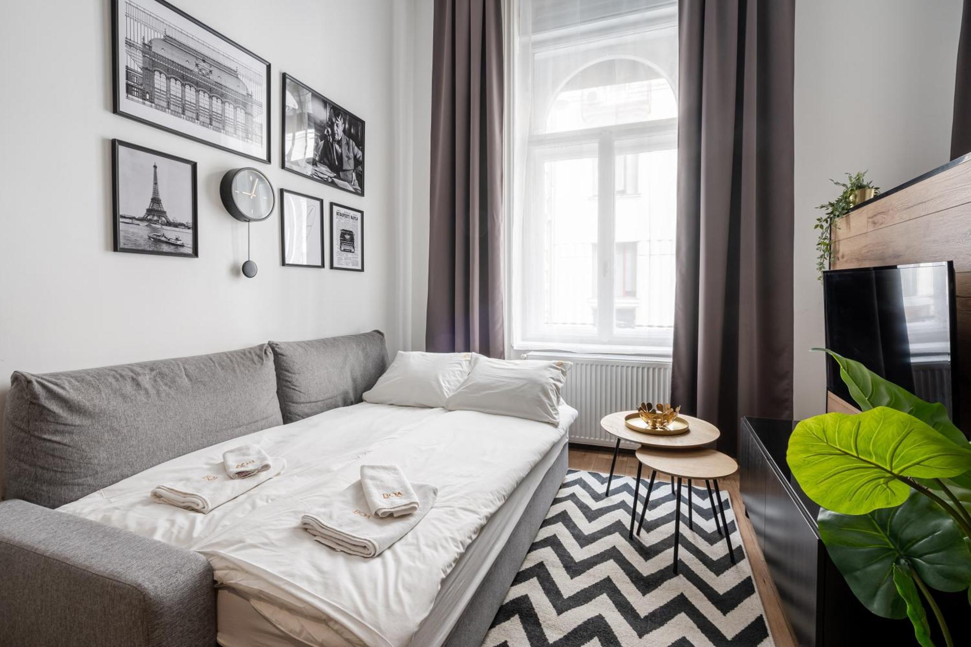 E32 - Oktogon Panorama Suite - Best Location - By Bqa Budapest Habitación foto